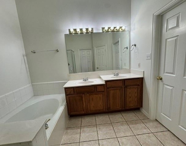 11342 Mansfield Drive - Photo Thumbnail 25