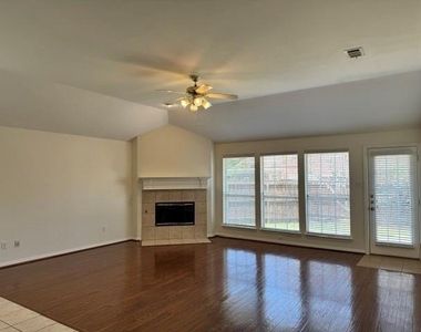 11342 Mansfield Drive - Photo Thumbnail 13