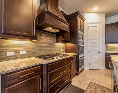 7757 Cooke Drive - Photo Thumbnail 14