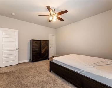 7757 Cooke Drive - Photo Thumbnail 34