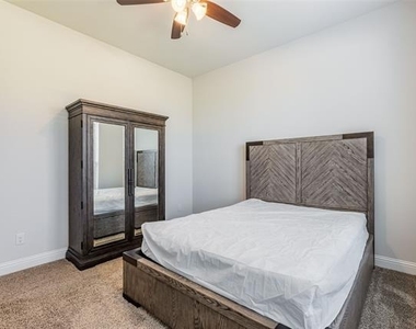 7757 Cooke Drive - Photo Thumbnail 6