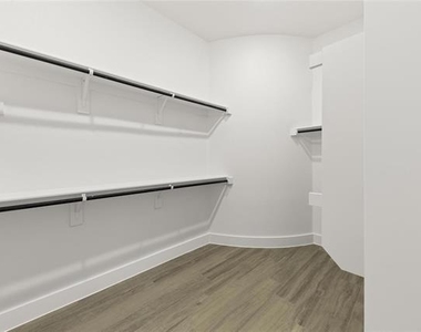 1320 Villanova Lane - Photo Thumbnail 20