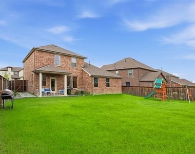 1728 Pegasus Drive - Photo Thumbnail 22