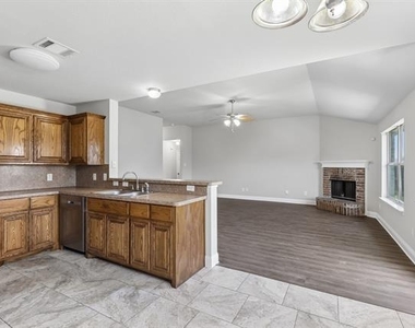 1702 La Caya Drive - Photo Thumbnail 11