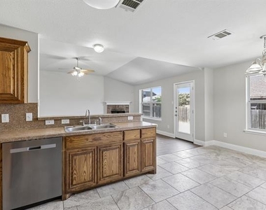 1702 La Caya Drive - Photo Thumbnail 10