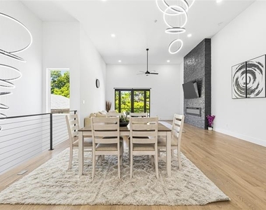 1521 N Haskell Avenue - Photo Thumbnail 11