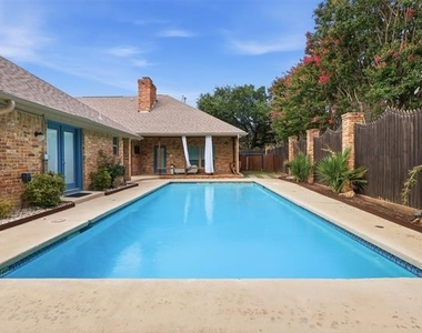 6302 Warm Mist Lane - Photo Thumbnail 33
