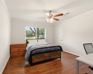 6302 Warm Mist Lane - Photo Thumbnail 14