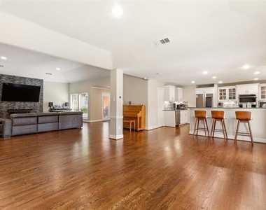 6302 Warm Mist Lane - Photo Thumbnail 20