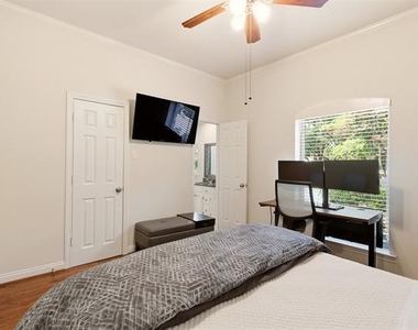 6302 Warm Mist Lane - Photo Thumbnail 12