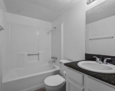 320 E 4th Street - Photo Thumbnail 19