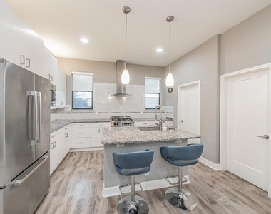 1717 Annex Avenue - Photo Thumbnail 9