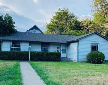 718 Crescent Street - Photo Thumbnail 1