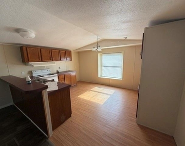 1620 E Reno Road - Photo Thumbnail 1
