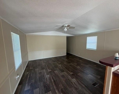 1620 E Reno Road - Photo Thumbnail 2