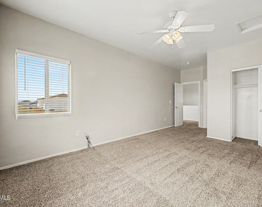15237 S Moon Valley Road - Photo Thumbnail 17