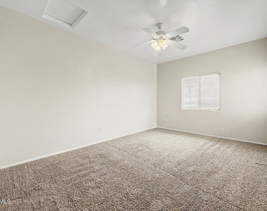 15237 S Moon Valley Road - Photo Thumbnail 16