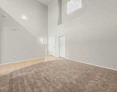 15237 S Moon Valley Road - Photo Thumbnail 9