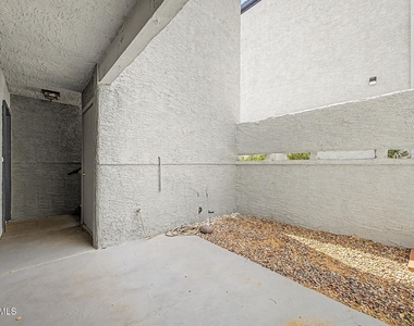 1331 W Baseline Road - Photo Thumbnail 27