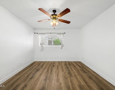 1331 W Baseline Road - Photo Thumbnail 17