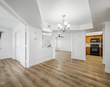 1331 W Baseline Road - Photo Thumbnail 7