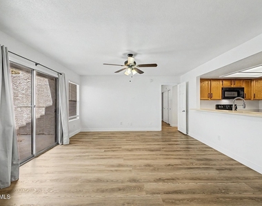 1331 W Baseline Road - Photo Thumbnail 10