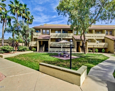 1331 W Baseline Road - Photo Thumbnail 45
