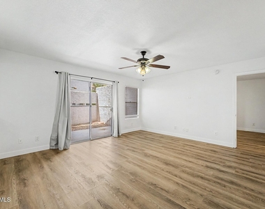 1331 W Baseline Road - Photo Thumbnail 8