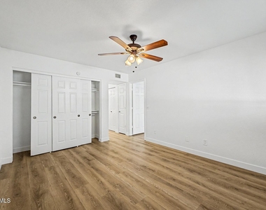 1331 W Baseline Road - Photo Thumbnail 16