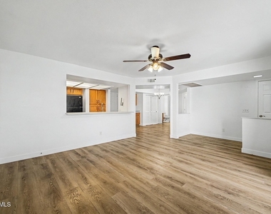1331 W Baseline Road - Photo Thumbnail 9