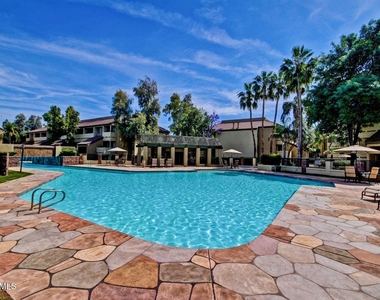1331 W Baseline Road - Photo Thumbnail 32