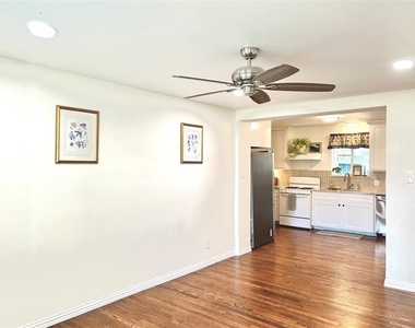 733 Morris Drive - Photo Thumbnail 7