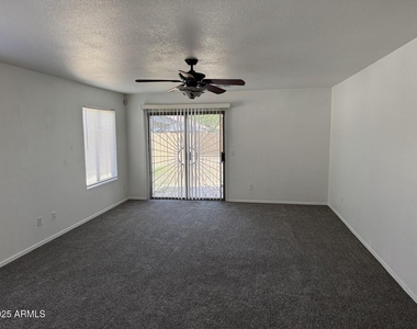 8144 W Watkins Street - Photo Thumbnail 8