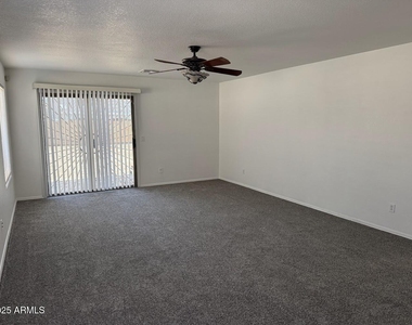 8144 W Watkins Street - Photo Thumbnail 6