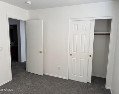 8144 W Watkins Street - Photo Thumbnail 14