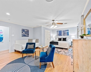 6806 Royal Lane - Photo Thumbnail 19