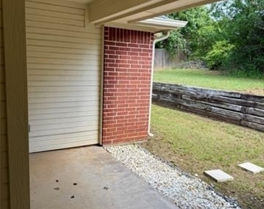 309 Catherine Street - Photo Thumbnail 27