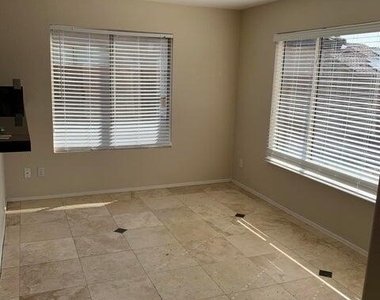15071 W Heritage Oak Way - Photo Thumbnail 7