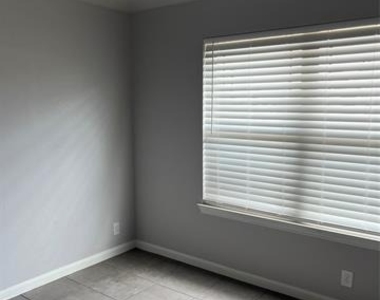1141 Nighthawk Trail - Photo Thumbnail 9