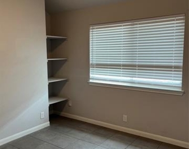 1141 Nighthawk Trail - Photo Thumbnail 16