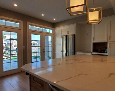 1301 W Windrift Way - Photo Thumbnail 15