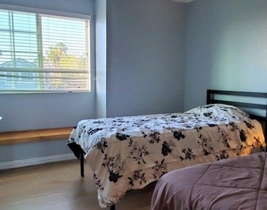 1301 W Windrift Way - Photo Thumbnail 44