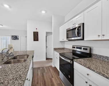 13435 Wembley Heights Drive - Photo Thumbnail 12