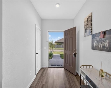 13435 Wembley Heights Drive - Photo Thumbnail 5