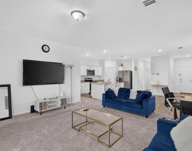 13435 Wembley Heights Drive - Photo Thumbnail 14