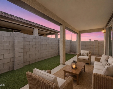 16664 W Jenan Drive - Photo Thumbnail 24