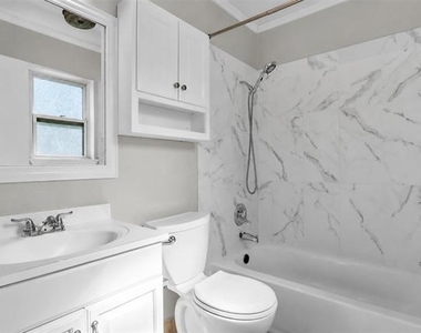 6921 Windy Hill Road - Photo Thumbnail 11