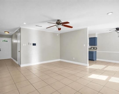 6921 Windy Hill Road - Photo Thumbnail 6