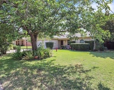 6921 Windy Hill Road - Photo Thumbnail 3