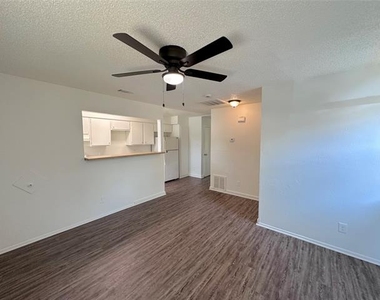 5408 Helmick Avenue - Photo Thumbnail 2